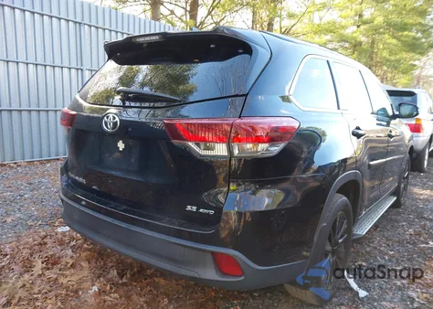 2019 Toyota Highlander Se z USA, uszkodzony, nr VIN 5TDJZRFH8KS937643